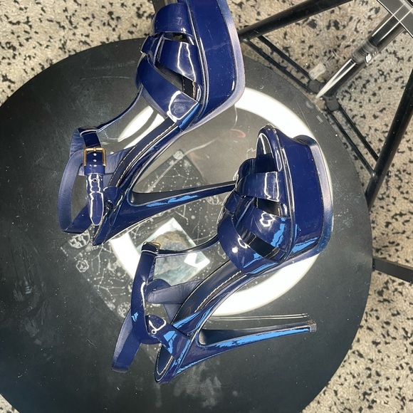 Saint Laurent - Picture 3 of 8